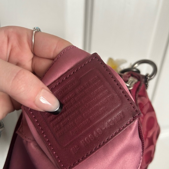 red coach shoulder bag - Picture 6 of 6
